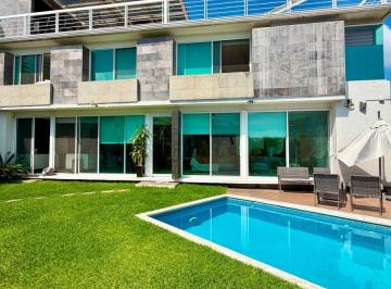 Casa de 3 habitaciones, Cuernavaca · Casa con 3 Recámaras en Renta en Lomas de Cortes