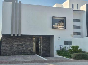 Casa de 3 habitaciones, Querétaro · Se Vende Casa en Juriquilla, Querétaro