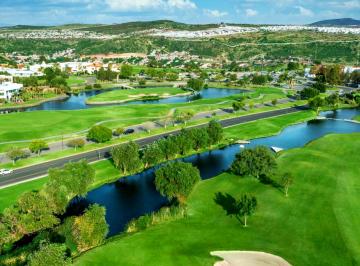 Terreno / Lote , Querétaro · Exclusivo Terreno en Esquina Frenta a Area Verde en El Campanario