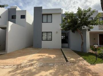4913077ba85d90b94e2e33bd4c26550f73f54e486b8a7636bf9320797bd8e277 · Casa en Venta en Santa Loreto Ciudad Caucel