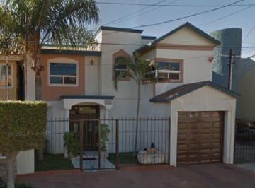Casa de 4 habitaciones, Tijuana · Venta de Casa en Playas Costa de Oro, Tijuana, Baja California Norte.