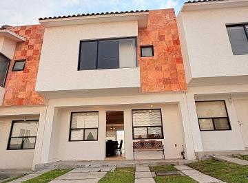 2b8f1183f8d9fe98c945b10a83baef5ef59079ba5f6c9c88261a840a1b6ecca2 · Casa en Venta en El Mirador, Querétaro — Abajo de Valor Catastral, 3 Recámaras