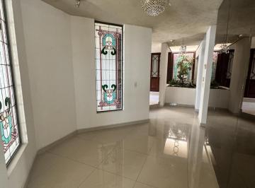 Casa · 600m² · 3 Recámaras · 4 Estacionamientos · Casa en Colinas de San Jerónimo