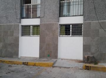 Departamento · 75m² · 2 Recámaras · 1 Estacionamiento · Departamento en Venta en Cancun en Supermanzana 30 Av La Costa