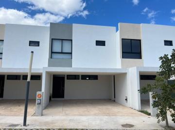 Fachada · Casa en Privada - Macora 86