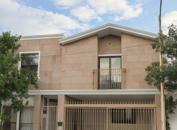 Casa · 350m² · 4 Recámaras · Casa en Jardines de San Jerónimo