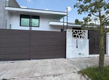 Casa · 480m² · 4 Recámaras · 4 Estacionamientos · Casa en Venta en Providencia, Lomas de Providencia, Guadalajara