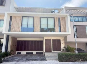 Casa de 3 habitaciones, Benito Juárez · Se Renta Espectacular Casa en Puerto Cancun