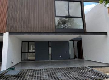 Casa de 4 habitaciones, Centro · Casa Amueblada de 4 Recamaras en Villahermosa