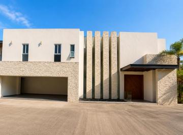 Casa de 5 habitaciones, Morelia · Exclusiva Residencia en Venta Dentro del Club de Golf Tres Marías, Morelia, Michoacán