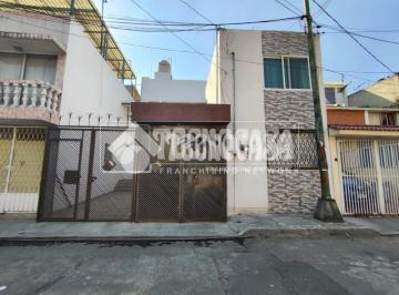 Foto · Casa Duplex - Venta