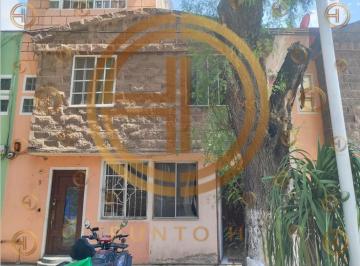 Casa de 2 habitaciones, Tultitlán · Casa de 67 m² con 2 Recámaras en Venta en Los Reyes