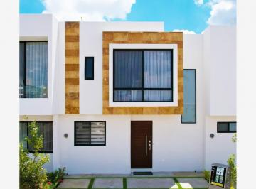 Casa · 130m² · 3 Recámaras · 2 Estacionamientos · Casa en Venta Los Robles, El Condado