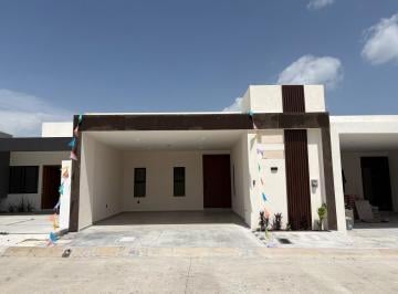 Casa · 130m² · 2 Recámaras · 2 Estacionamientos · Casa - Lomas Diamante