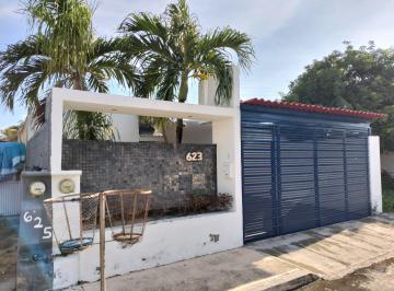 Casa · 119m² · 1 Recámara · 2 Estacionamientos · Casa Remodelada con Piscina en Venta en Caucel