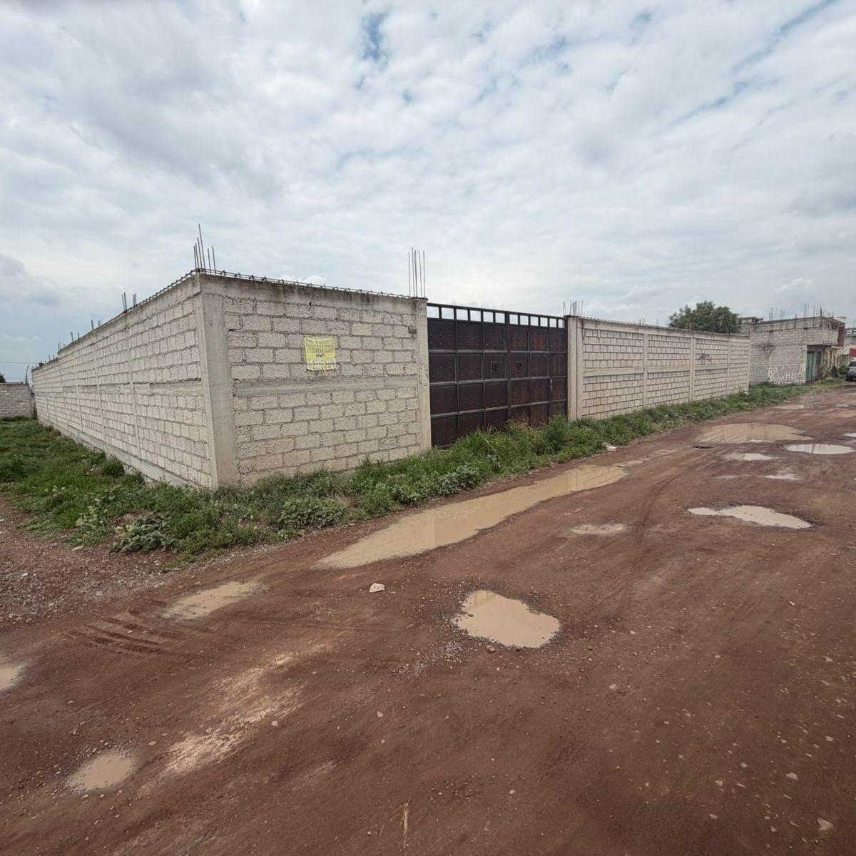 675 m&sup2; Land for Sale, Fenced, Ready to Build – El Carmen Neighborhood, Tiz