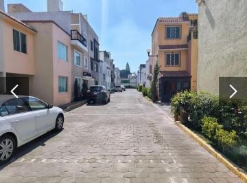 Casa · 58m² · 3 Recámaras · 2 Estacionamientos · Casa - Lomas Estrella