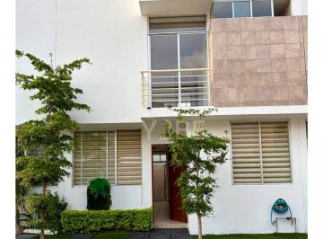 Casa de 3 habitaciones, Zapopan · Casa en Venta El Fortín