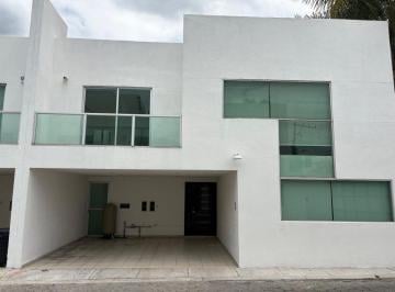 Casa en condominio de 3 habitaciones, San Andrés Cholula · Casa en Renta en El Barreal Zona Udlap