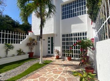 Casa de 3 habitaciones, Benito Juárez · Casa en Renta Porto Bello Cancún Amueblada Lista Para Habitar.