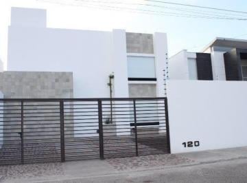 Departamento · 90m² · 2 Recámaras · 1 Estacionamiento · Departamento Amueblado en Renta | 2 Recámaras | Cocina Equipada | Planta Alta