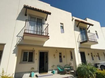 Casa de 3 habitaciones, Tlajomulco de Zúñiga · Casa en Venta en Alta California | Alberca, Áreas Verdes y Pet Park