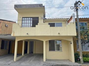 Casa · 160m² · 4 Recámaras · Casa 4 Recamaras en Venta en Vista Bella Tampico