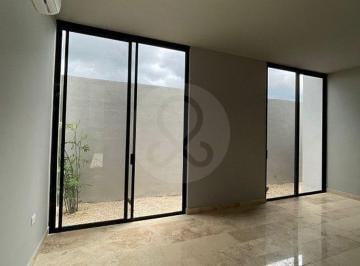 Casa · 103m² · 2 Recámaras · 2 Estacionamientos · Casa en Renta en Cholul