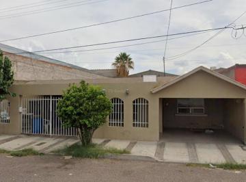 Casa de 4 habitaciones, Delicias · Casa en Venta en Calle 16, Industrial Norte, Delicias Chihuahua