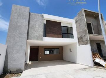 Casa · 211m² · 3 Recámaras · 2 Estacionamientos · Casa en Venta en Fraccionamiento Lomas del Dorado