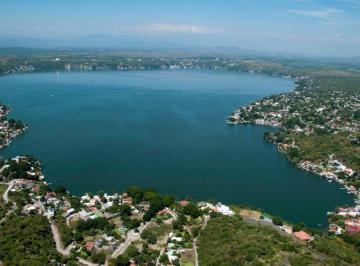 Terreno / Lote · 500m² · Terreno en Venta en Tequesquitengo, Morelos