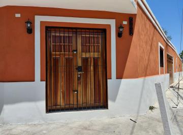 Casa · 354m² · 3 Recámaras · 2 Estacionamientos · Casa en Venta en El Centro