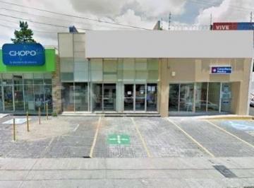 Local comercial · 282m² · Local en Renta 282 m², Sobre Av Juárez, La Paz, Plaza Mondrian, Puebla.