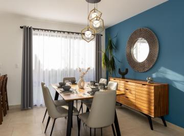 Casa · 121m² · 4 Recámaras · 2 Estacionamientos · Casa en Venta en Zakia, Querétaro
