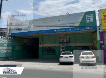 Bodega comercial · 450m² · 4 Estacionamientos · Bodega en Renta en Monterrey