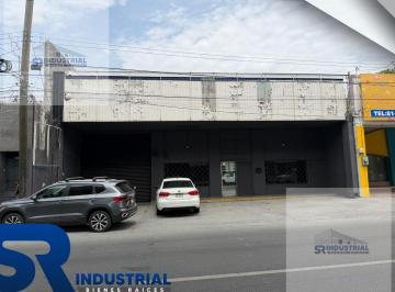 Bodega comercial · 450m² · 4 Estacionamientos · Bodega en Renta en Monterrey
