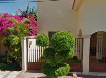 Casa de 5 habitaciones, Mérida · Casa en Venta: C. 6b 284, Jardinesde Vista Alegre II, 97138 Mérida, Yuc.