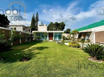 Casa · 690m² · 2 Recámaras · 1 Estacionamiento · Casa en Cuautla