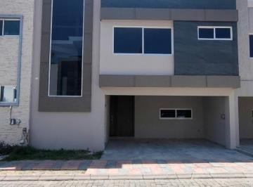 Casa de 4 habitaciones, San Pedro Cholula · Venta de Hermosa Casa en Fracc. Arboreto. Zona de Plaza San Diego
