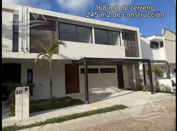 Casa · 245m² · 3 Recámaras · 2 Estacionamientos · Casa en Venta en Arbolada