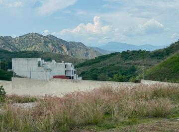 Terreno / Lote en Venta  El Centinela · Terreno en Venta Dentro del Fraccionamiento Altika