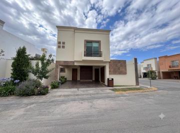 Casa · 206m² · 3 Recámaras · 2 Estacionamientos · Casa en Venta en Ampliacion Senderos Cerrada Flamboyanes, Torreón Coah.