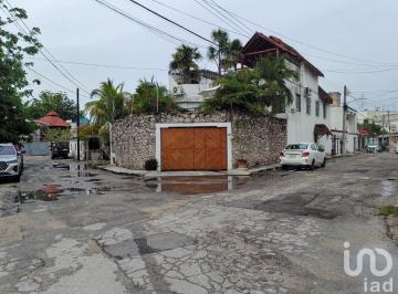 Casa · 200m² · 5 Recámaras · 2 Estacionamientos · Vendo Casa en La Supermanzana 59 con Cabaña Independiente, Cancun, Q. Roo