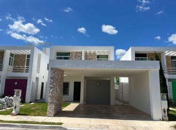 Casa de 2 habitaciones, Mérida · Casa en Renta en Gran Santa Fé Norte, Mérida
