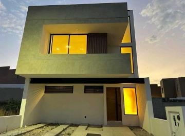 Casa · 220m² · 3 Recámaras · 2 Estacionamientos · Casa en Venta con Roof Top en Zibata El Marques Queretaro Gih