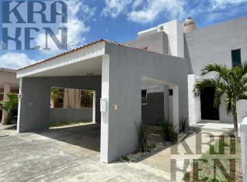 Casa en condominio · 150m² · 3 Recámaras · 2 Estacionamientos · Casa en Condominio en Fraccionamiento Altabrisa