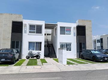 Departamento · 85m² · 2 Recámaras · 1 Estacionamiento · Departamento Renta Planta Alta Tres Cantos Corregidora Queretaro