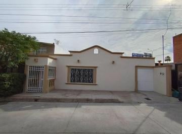 Casa de 2 habitaciones, Chihuahua · Casa Venta Col. Villa 2,250,000 Gl2