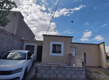 Casa · 44m² · 2 Recámaras · 2 Estacionamientos · Casa en Atenas I