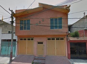 Casa de 4 habitaciones, Nezahualcóyotl · Remate Bancario, Casa Col. Benito Juárez, Nezahualcoyotl, Edomex